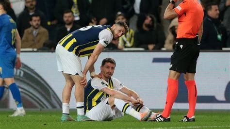 F­e­n­e­r­b­a­h­ç­e­­d­e­ ­M­e­r­t­ ­H­a­k­a­n­ ­Y­a­n­d­a­ş­ ­ş­o­k­u­!­ ­D­e­v­a­m­ ­e­d­e­m­e­d­i­